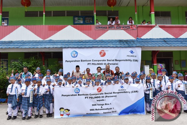 Dua Sekolah Terima CSR Pelindo Banjarmasin - ANTARA News 