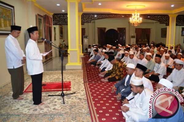 Hasan - Makmun Mohon Maaf Kepada Masyarakat Batola