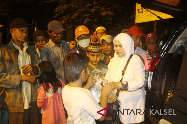 Istri Wawali Saur On The Road