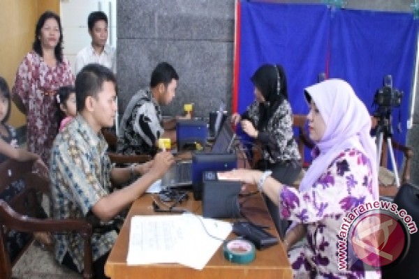 Disdukcapil Penajam diminta selesaikan perekaman data KTP elektronik