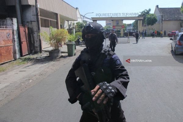 Empat penyerang Mapolda Riau tewas ditembak
