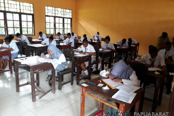 Teluk Wondama Berkomitmen Wujudkan Sekolah Bebas Biaya
