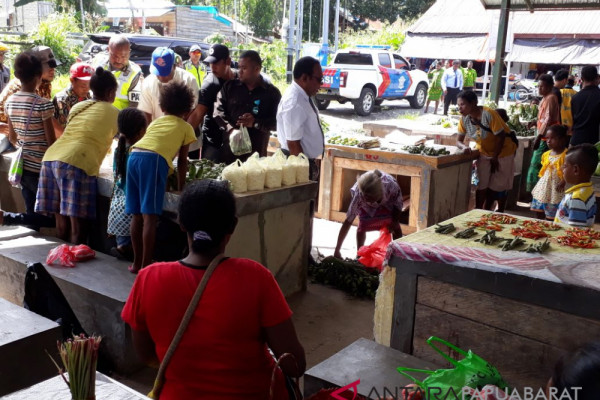 Belanja Bersama, Akhiri Puncak HUT Teluk Wondama