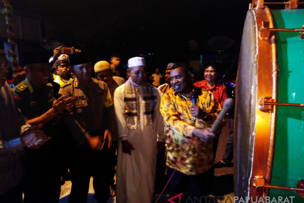 Bupati buka takbir keliling Manokwari