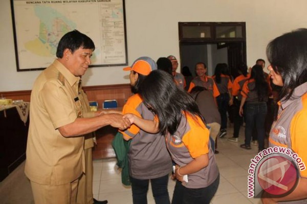 Mahasiswa USU di Samosir Pamit Pulang