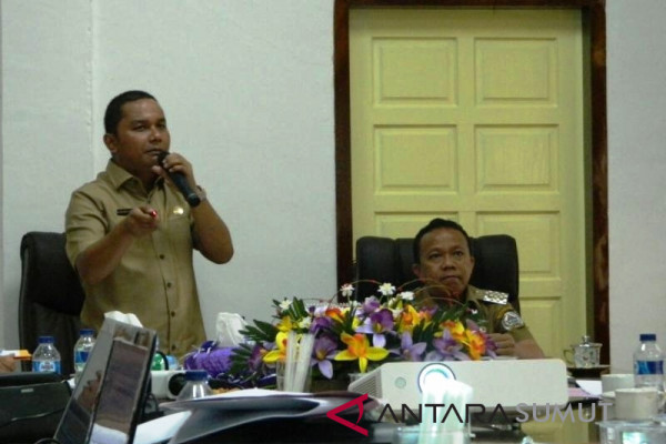 Tiga tahun jalan di Tapteng harus tuntas